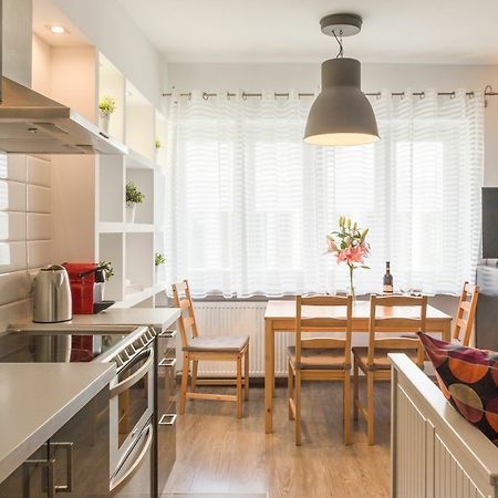 Apartament Srodmiescie By City Quality วอร์ซอ ภายนอก รูปภาพ